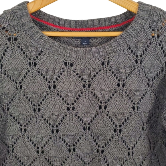 Tommy Hilfiger Gray Knit Sweater. Woman's MED. - Picture 3 of 12